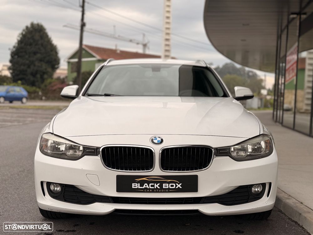 BMW 320 d Line Modern - 3