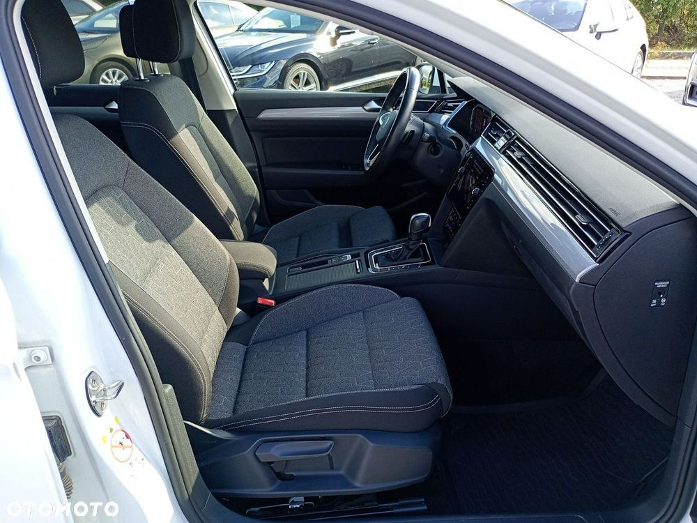 Volkswagen Passat Variant 2.0 TDI EVO Business DSG - 27
