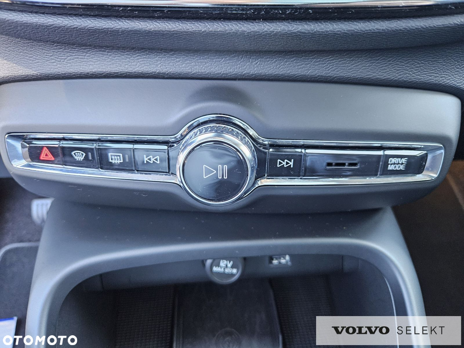 Volvo XC 40 - 18
