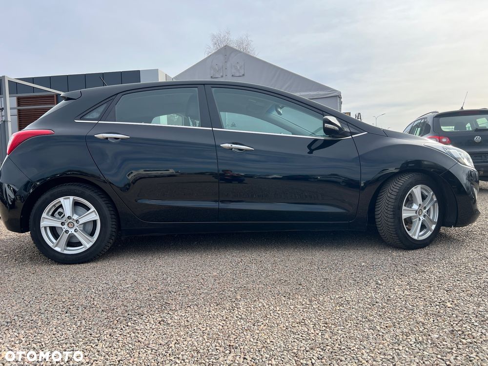 Hyundai i30 1.6 CRDi Premium - 12