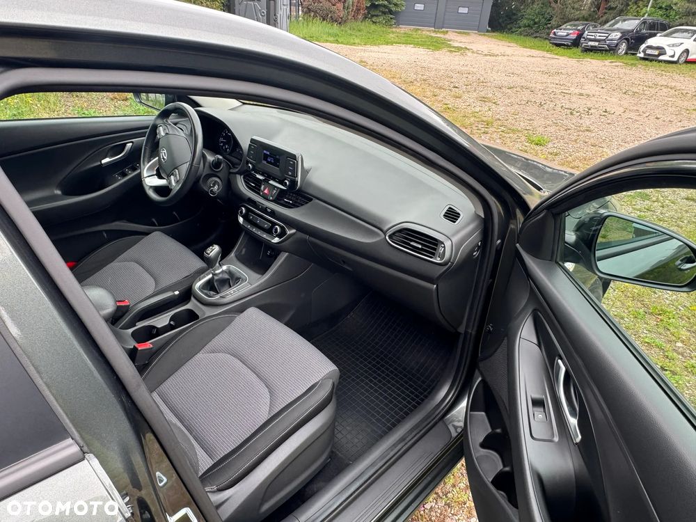 Hyundai i30 1.5 DPI Modern - 18