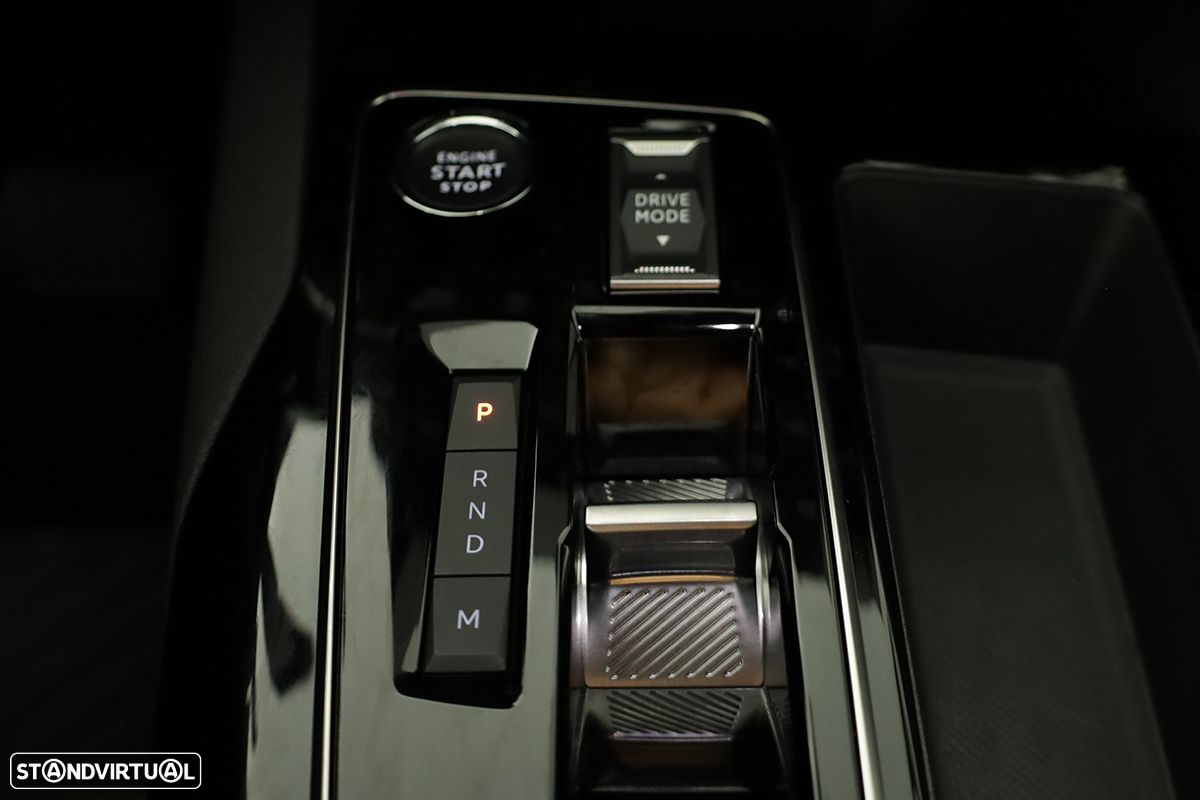 Peugeot 5008 1.2 Hybrid Allure Pack e-DCS6 - 13