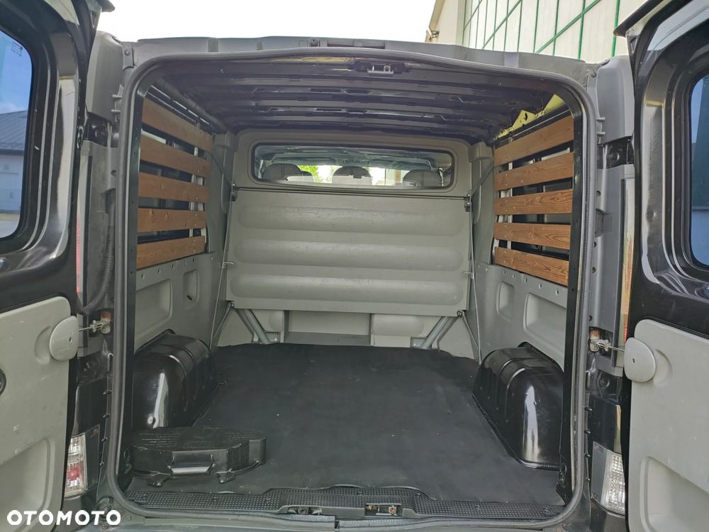 Renault Trafic brygadówka long - 22