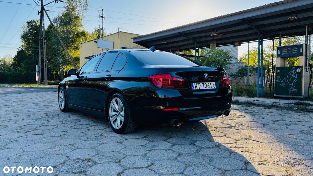 BMW Seria 5 535i xDrive - 9