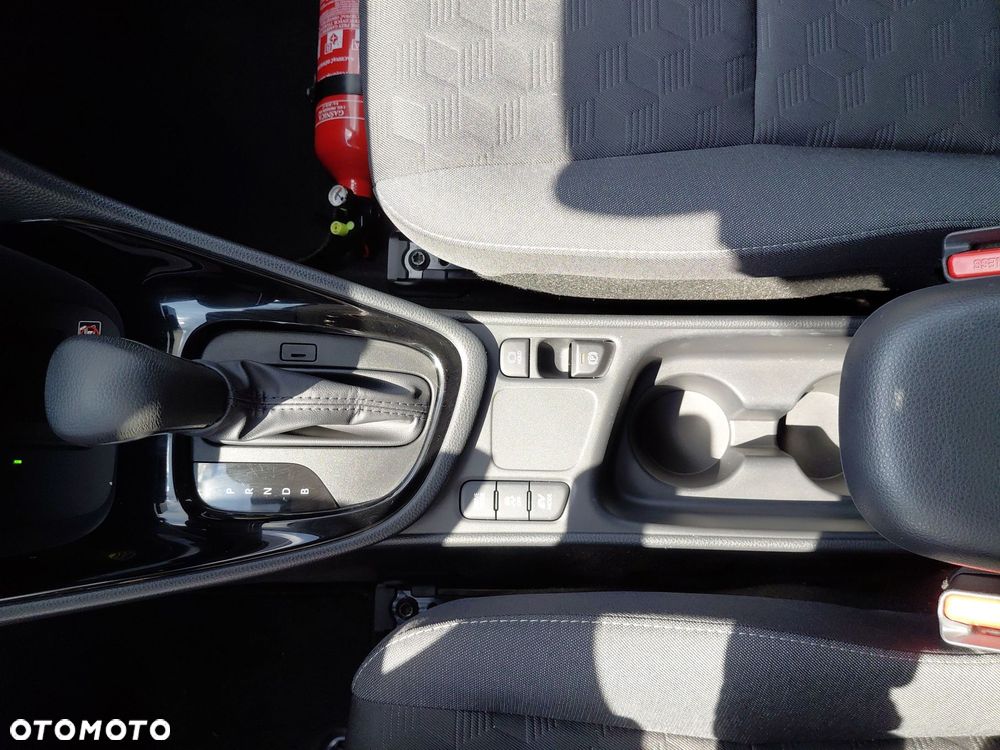 Toyota Yaris Hybrid 1.5 Style - 26