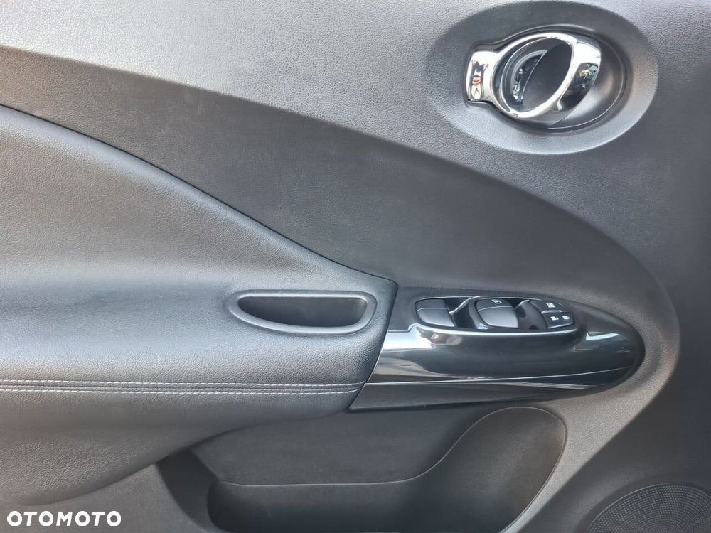 Nissan Juke 1.6 Acenta Xtronic - 24
