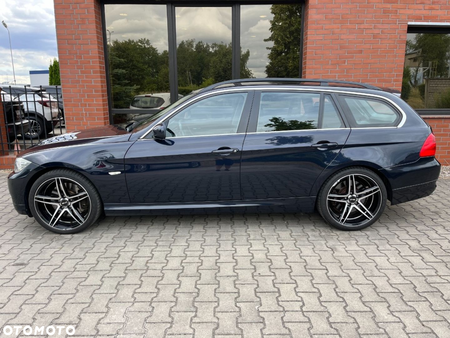 BMW Seria 3 330d DPF Touring Edition Sport - 19