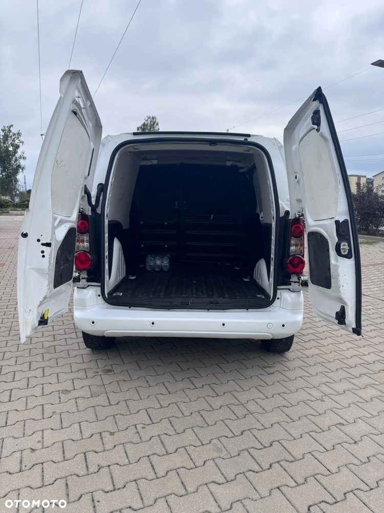 Citroën BERLINGO - 10