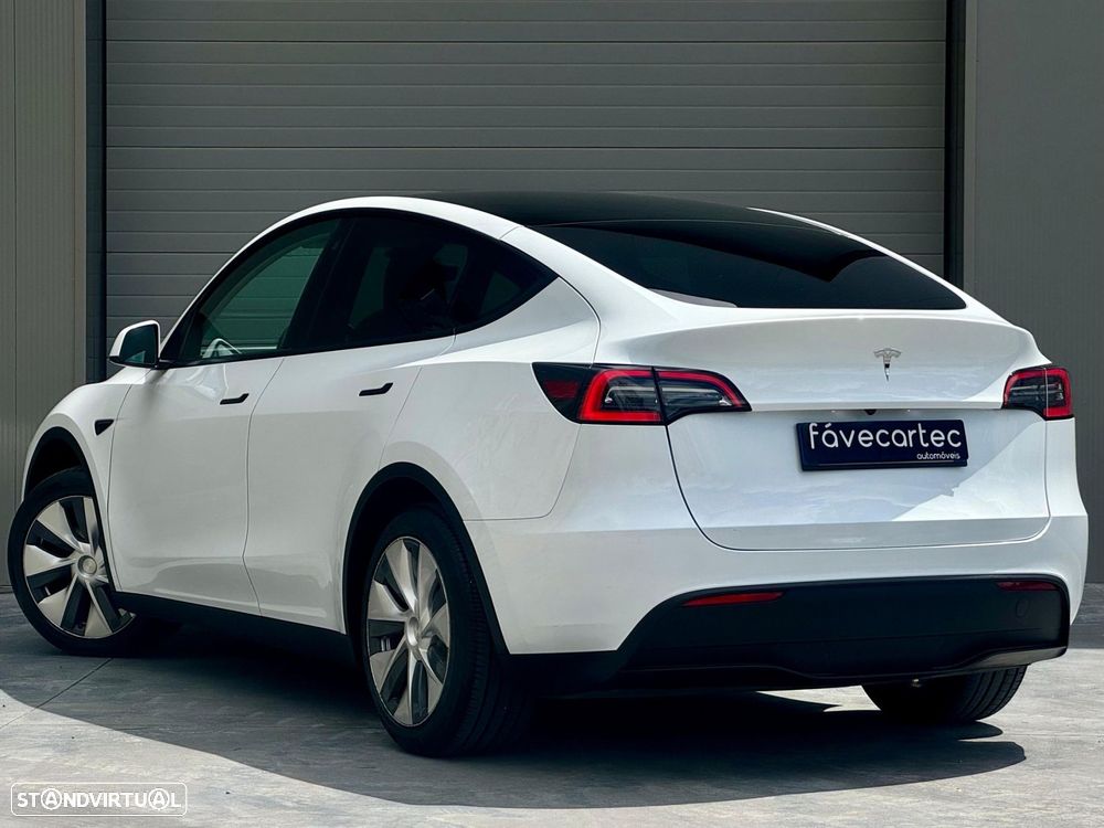 Tesla Model Y RWD - 30