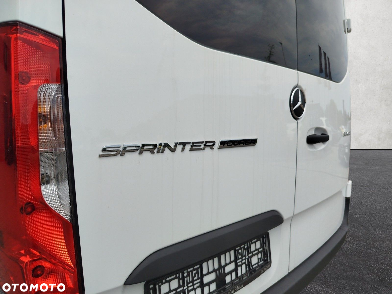 Mercedes-Benz Sprinter 319 CDI TOURER - 19