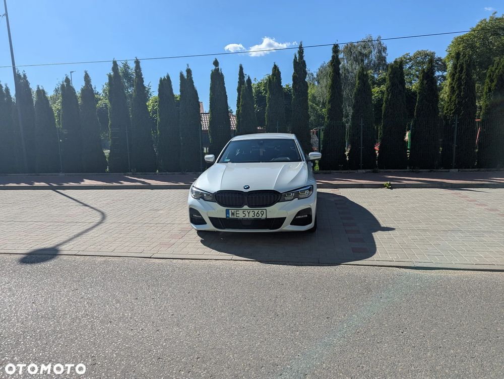 BMW Seria 3 320d xDrive M Sport - 10