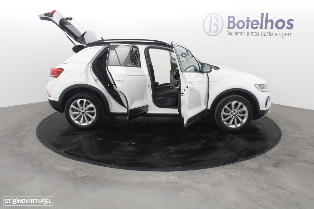 VW T-Roc 1.5 TSI Life DSG - 16