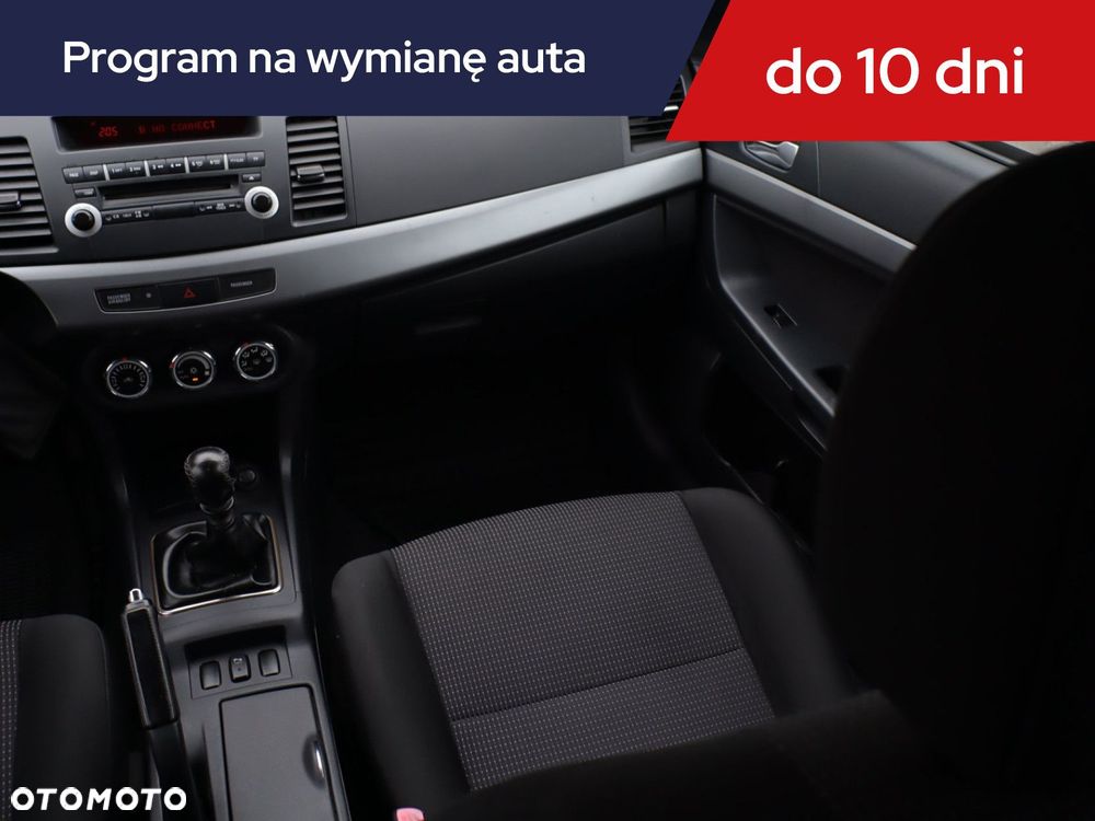 Mitsubishi Lancer - 10