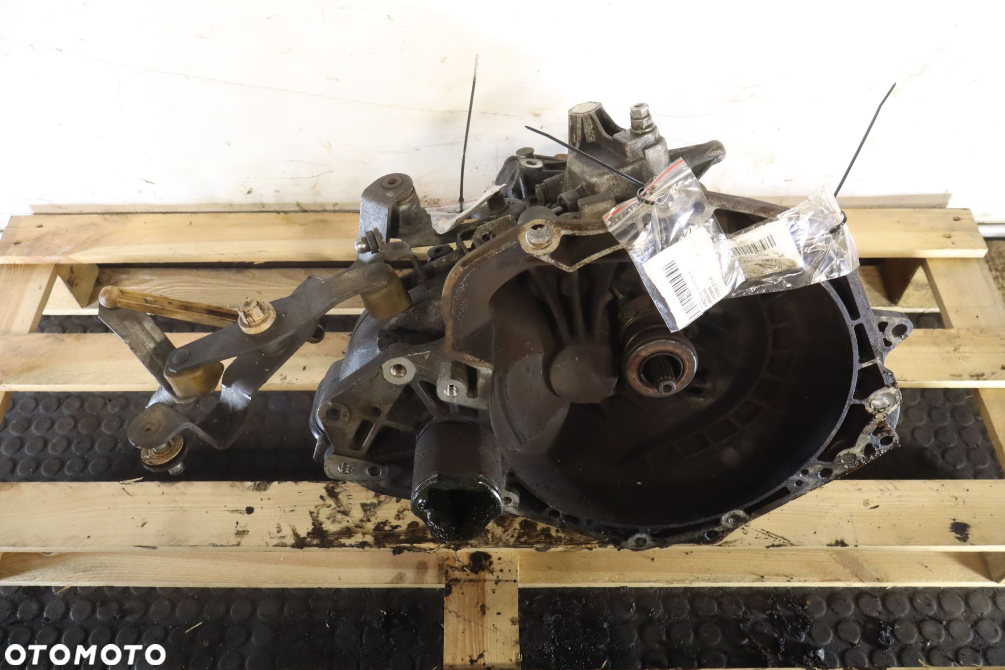 SKRZYNIA BIEGÓW 5 BIEGOWA OPEL CORSA D 1.0 F13MC429 - 5