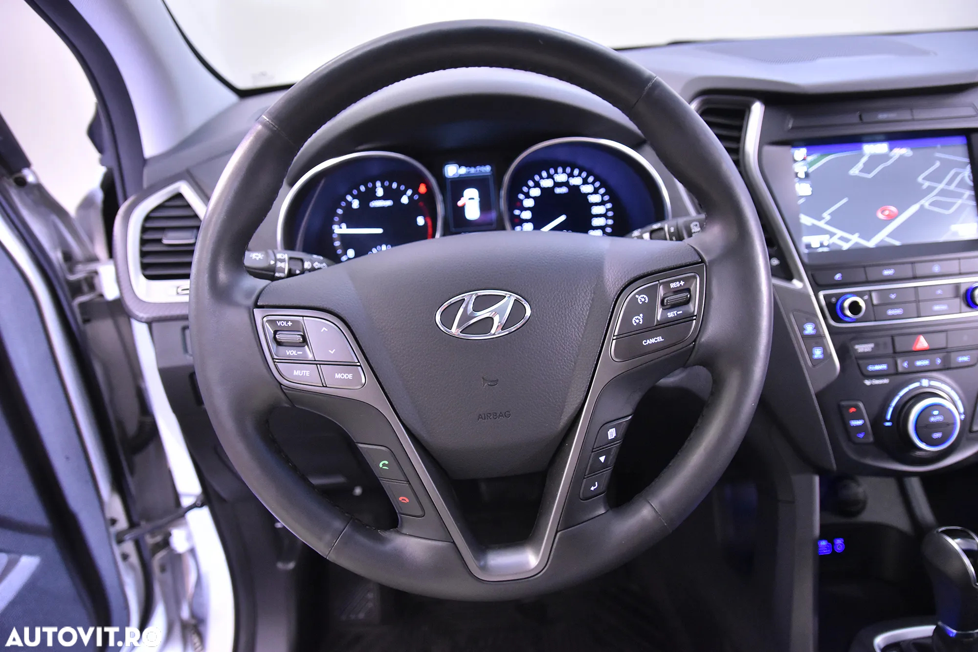 Hyundai Santa Fe - 16