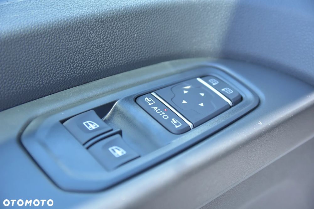 Renault Trafic L2H1 2.0 130KM - 9