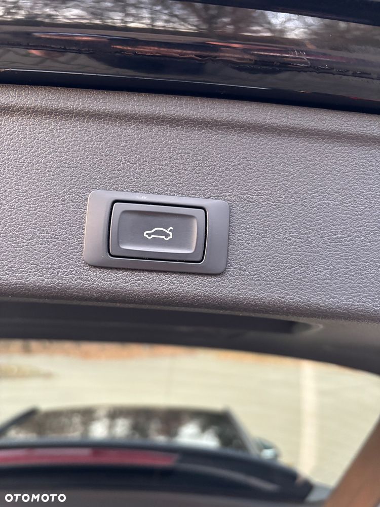 Audi A4 Avant 2.0 TDI S tronic - 10