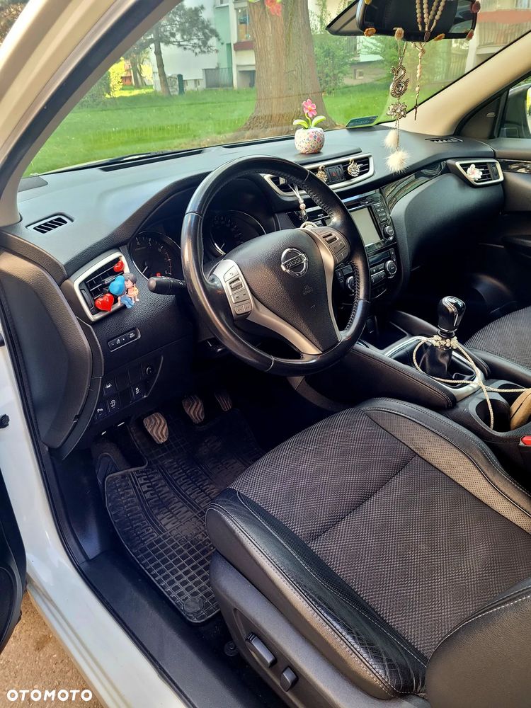Nissan Qashqai 1.6 DIG-T N-Connecta - 6