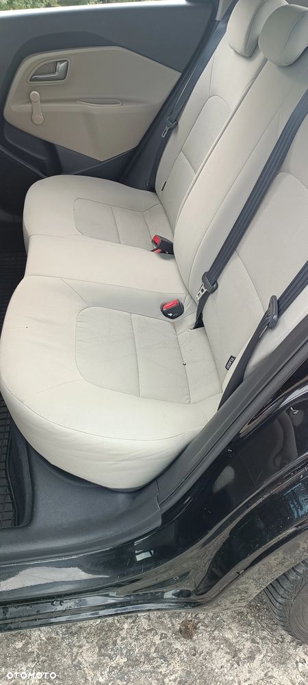Kia Rio 1.2 Business Line - 8
