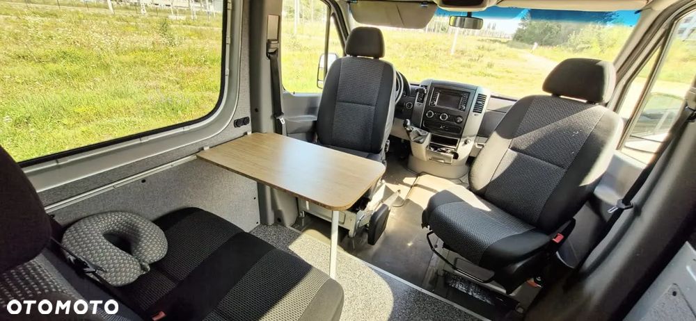 Mercedes-Benz Sprinter Kamper Campervan - 18