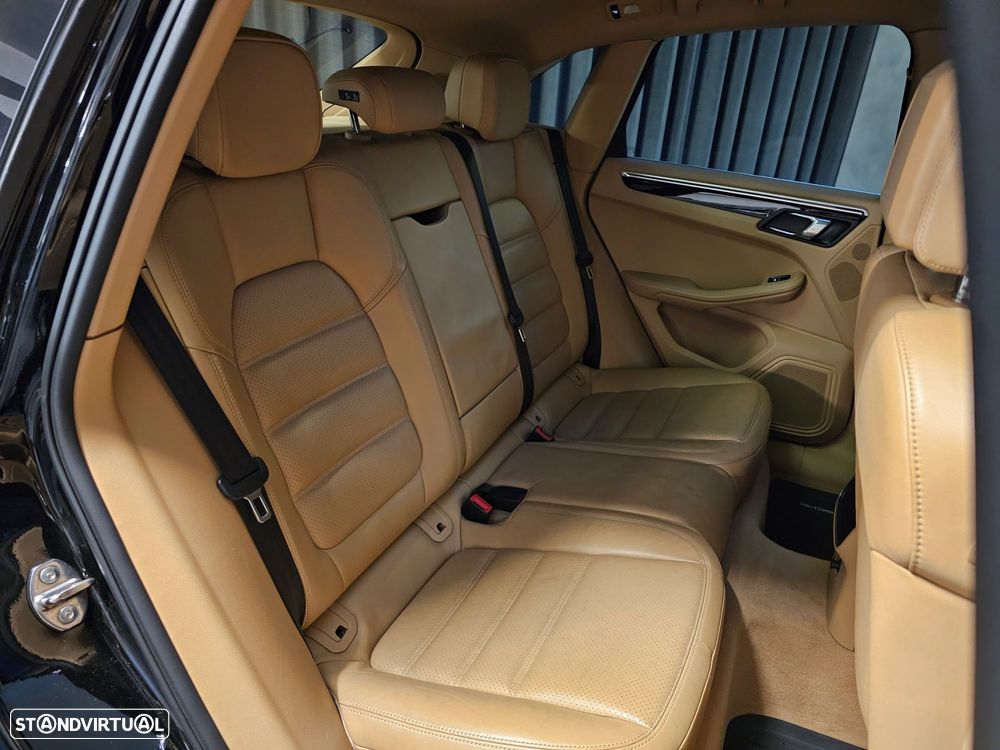 Porsche Macan S - 25