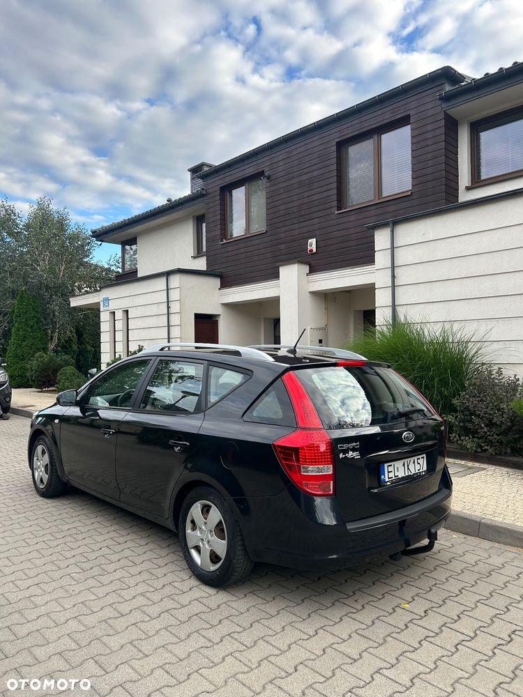 Kia Ceed 1.6 Crdi Comfort - 4