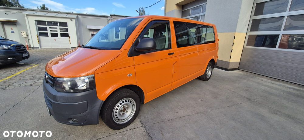 Volkswagen Transporter Caravelle Lang Trendline - 2