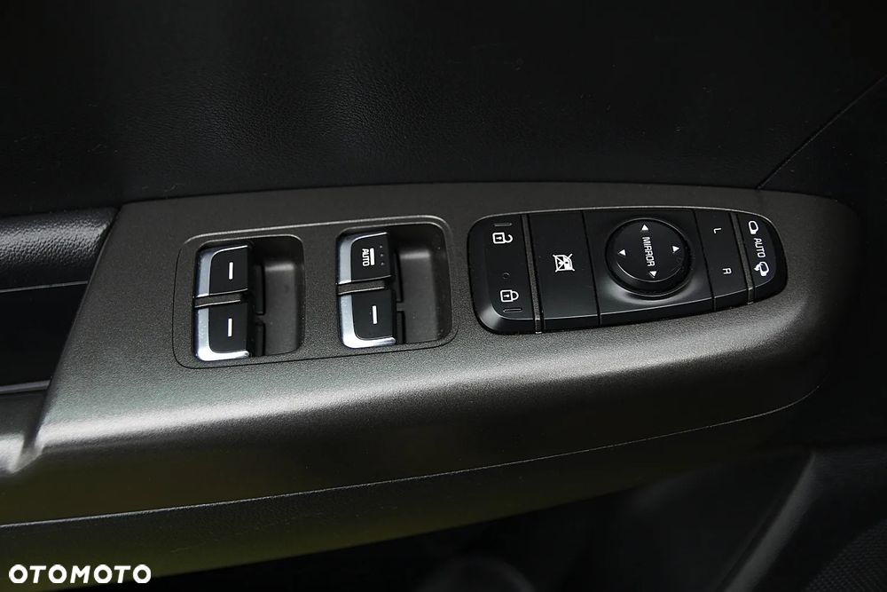 Kia Sportage 1.7 CRDI M 2WD - 27