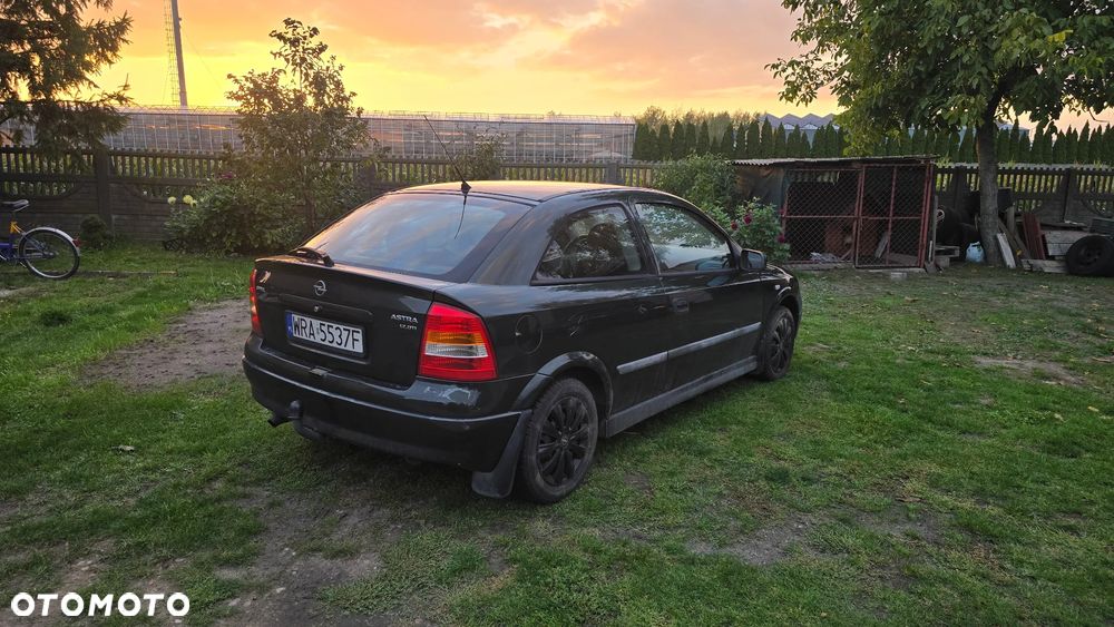 Opel Astra 2000 photo 5
