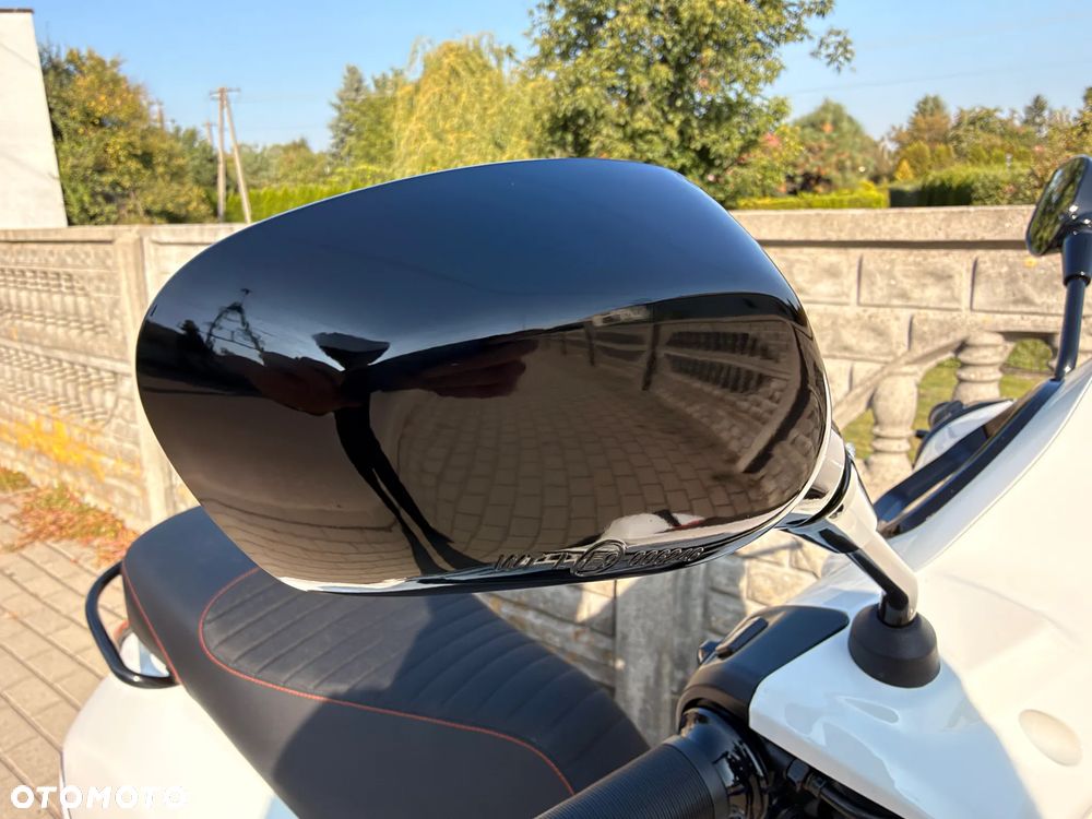 Vespa GTS - 24