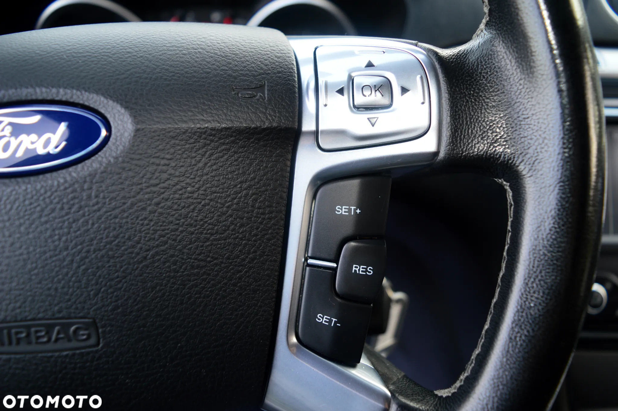 Ford S-Max - 33