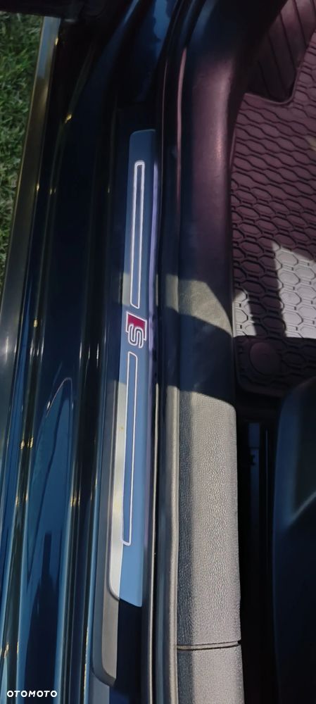 Audi A4 Avant 2.0 TDI - 12