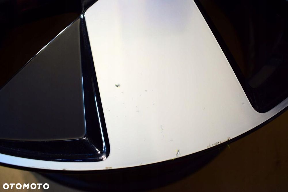 VOLVO 20 C40 XC40 II Nowy Model Oryginał Tył - 2