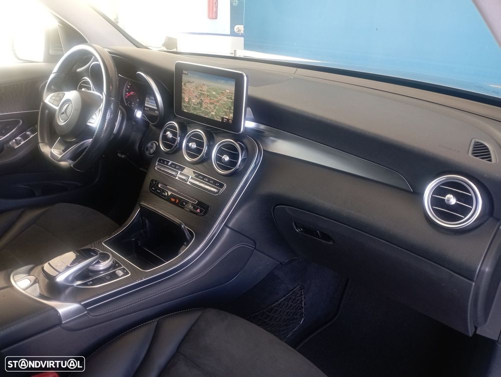 Mercedes-Benz GLC 250 d AMG Line 4-Matic - 32