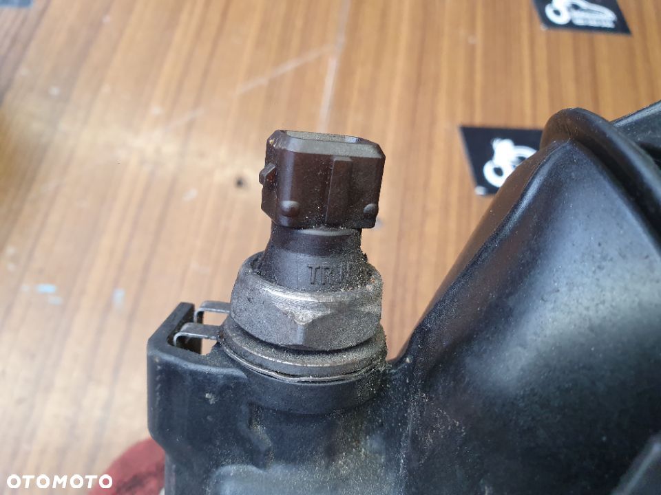 Obudowa Podstawa Filtra Oleju BMW 1 2 5 E87 E90 E81 E91 E60 2.0 D N 47 70346292 - 8