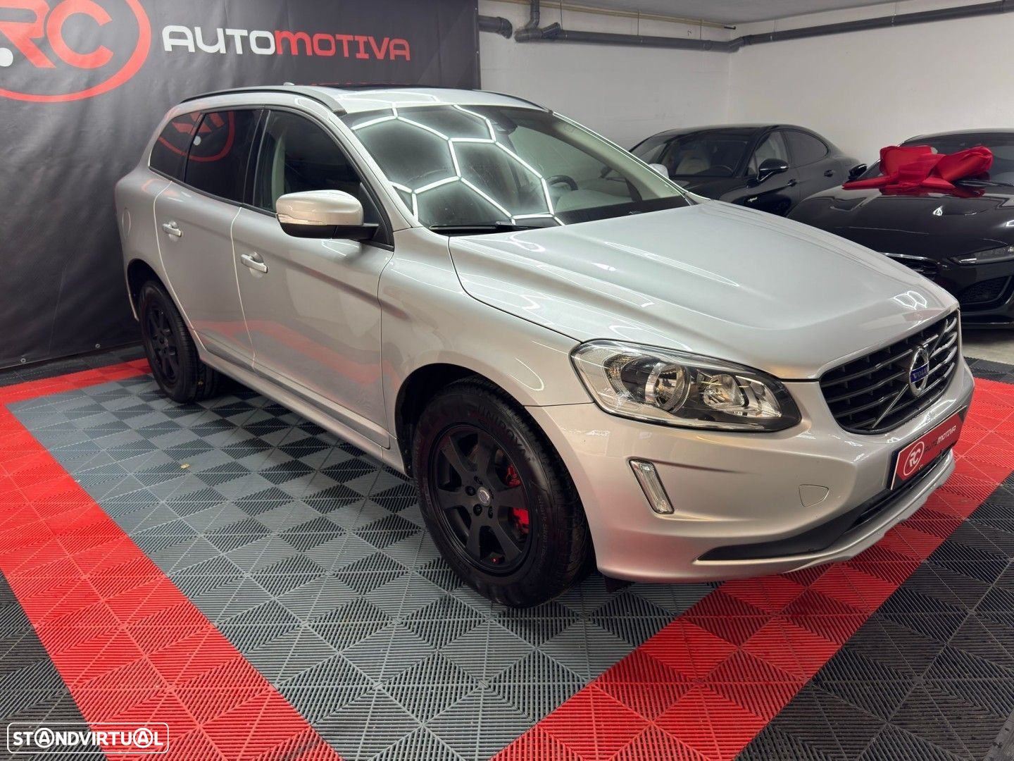 Volvo XC 60 2.0 D3 Momentum Geartronic - 1