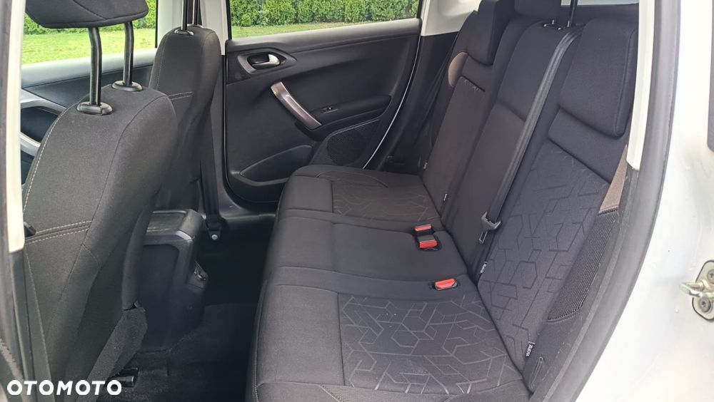 Peugeot 2008 1.2 Pure Tech Style - 8