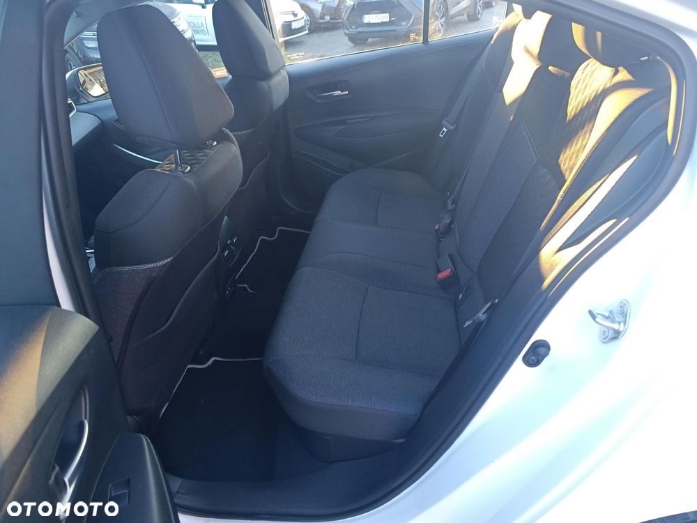 Toyota Corolla 1.8 Hybrid Comfort - 24