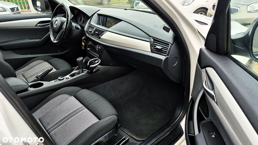 BMW X1 sDrive18i xLine - 36