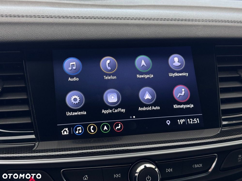 Opel Insignia - 30