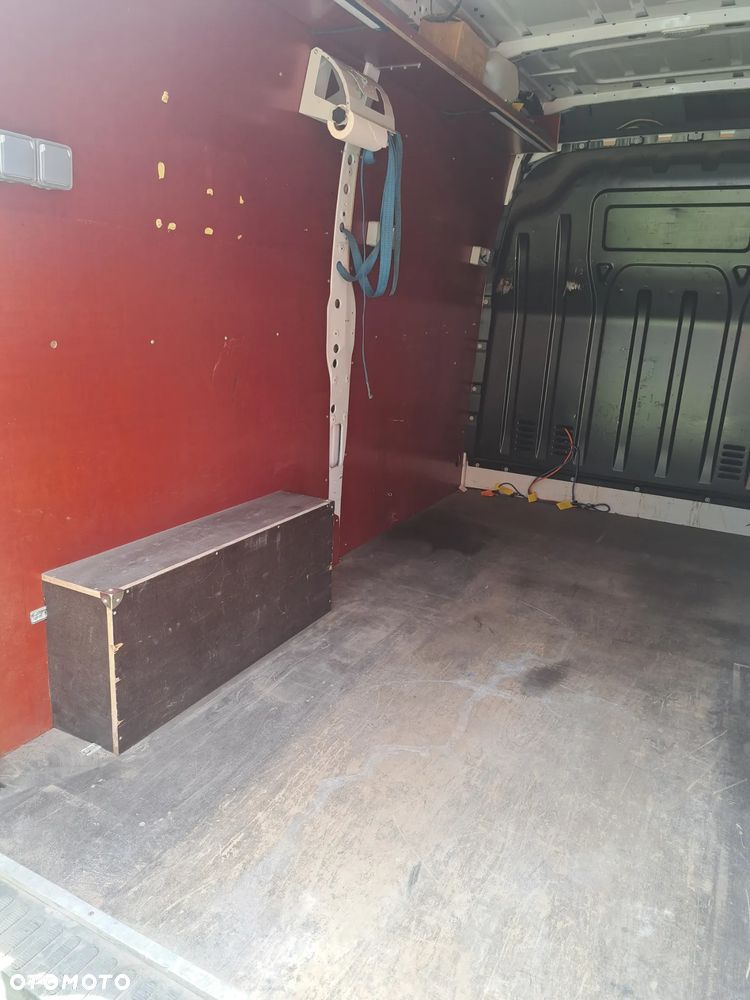 Nissan NV400 - 15
