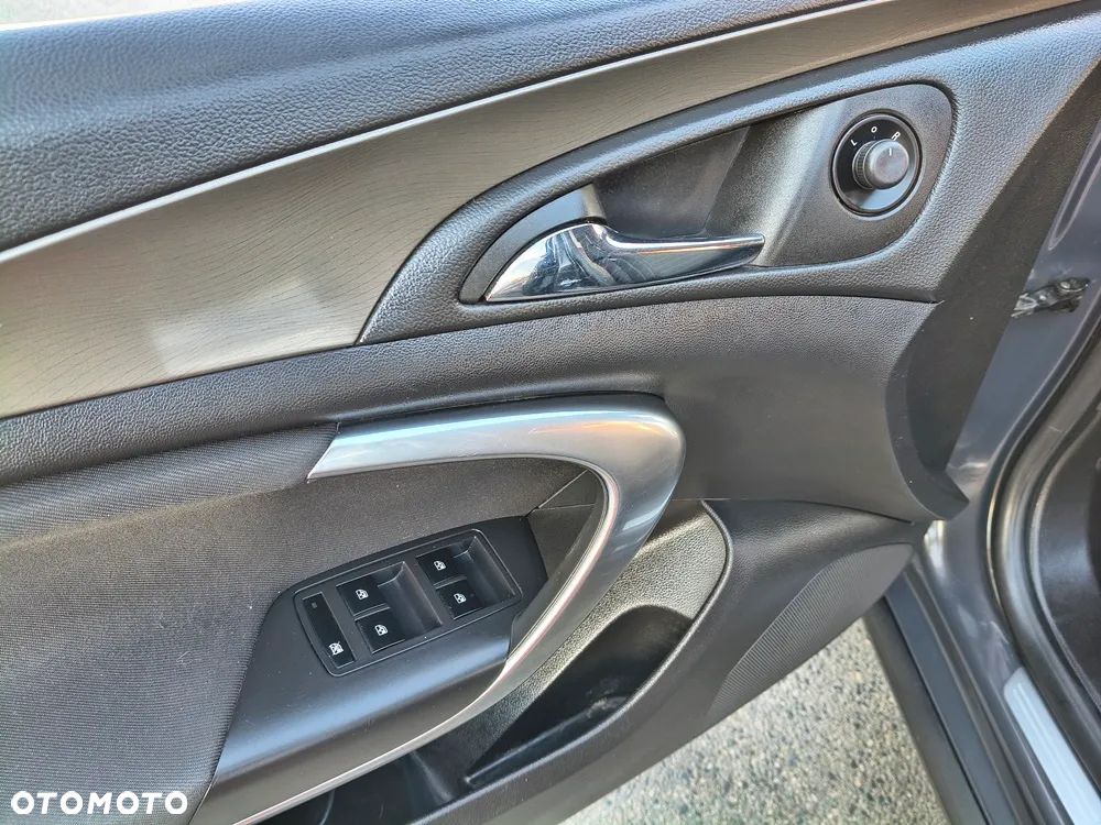 Opel Insignia 2.0 CDTI - 29