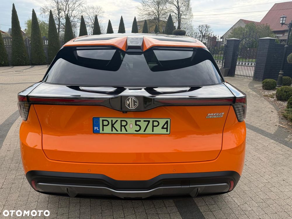 MG 4 Luxury 64 kWh - 29