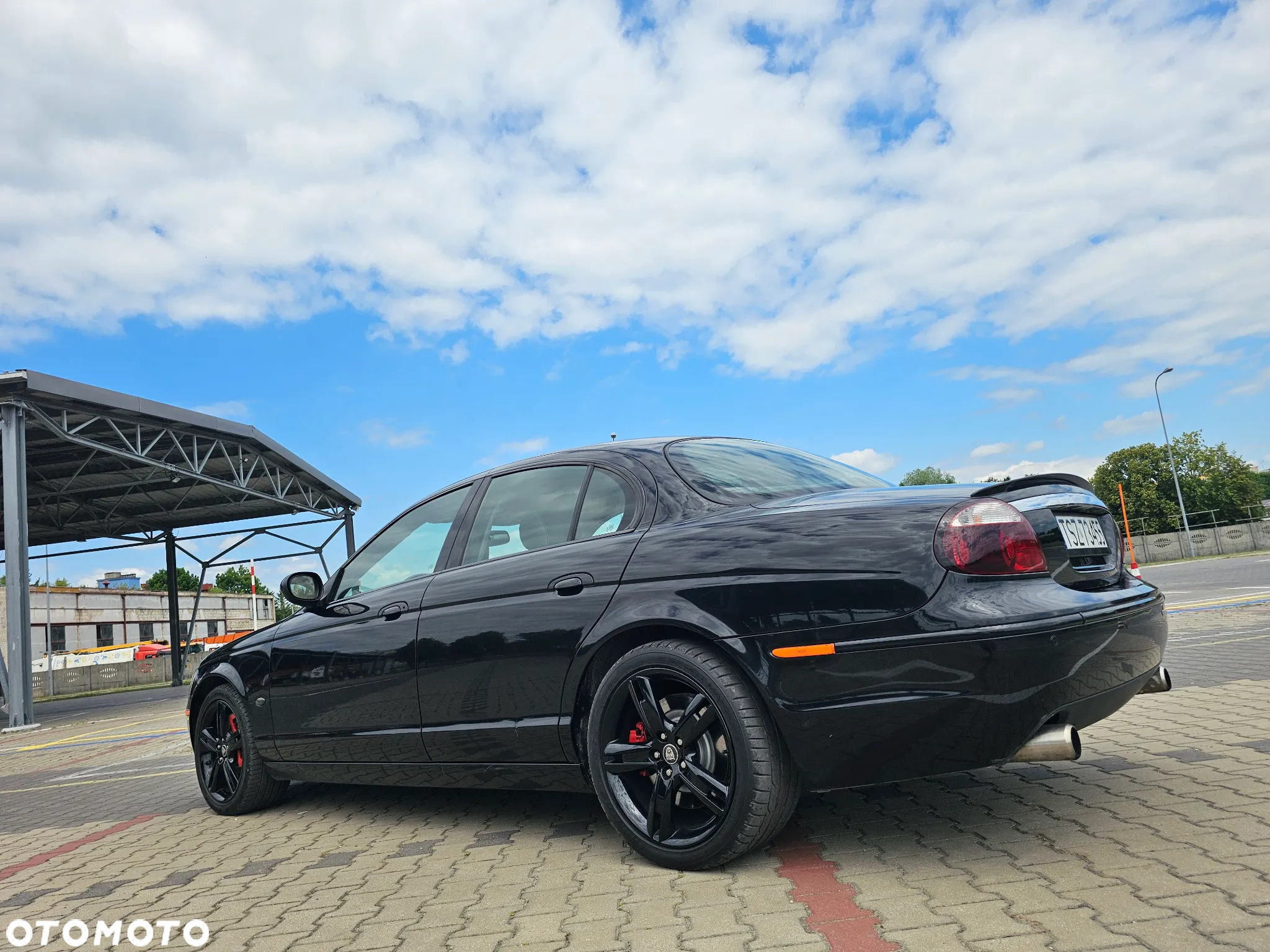 Jaguar S-Type R - 9
