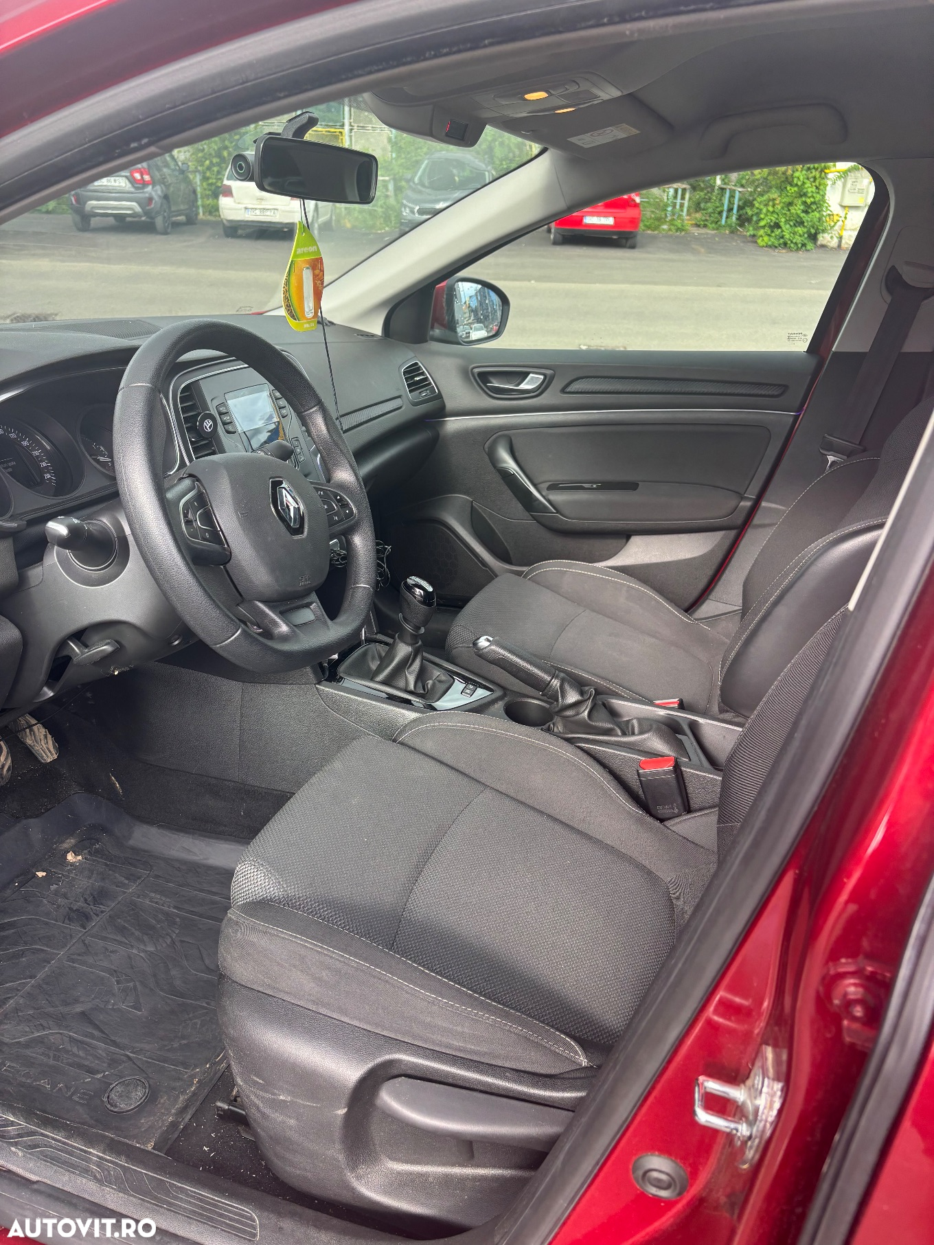 Renault Megane - 5