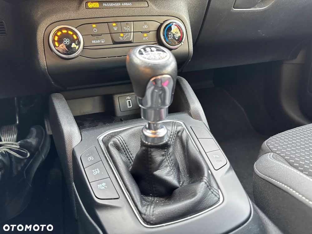 Ford Focus 1.0 EcoBoost Trend Edition - 14