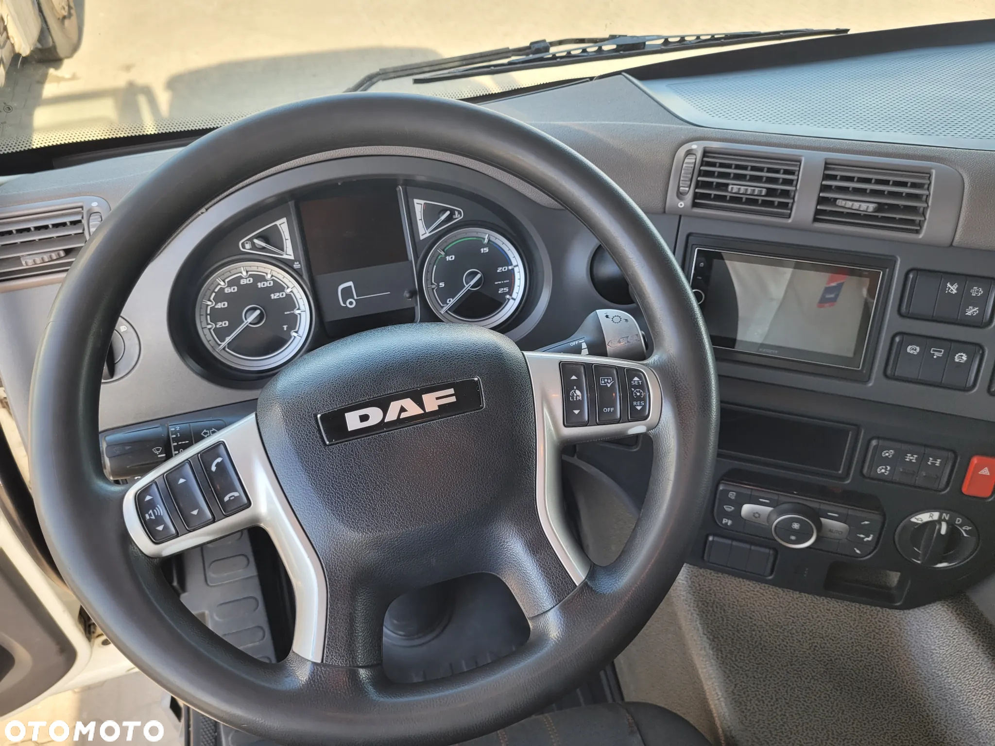 DAF CF 480 - 8