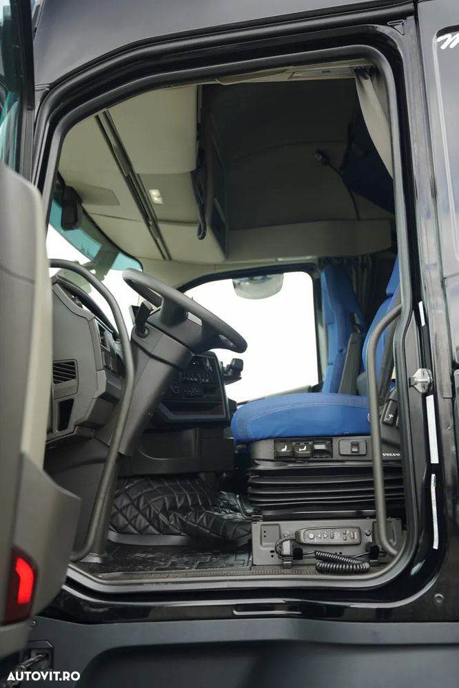 Volvo FH 500 / XXL / + CORTINĂ KRONE / MEGA KIT / PLATĂ JOSĂ / DUPĂ CONTRACT DE SERVICE GOLD / DIN GERMANIA / - 28