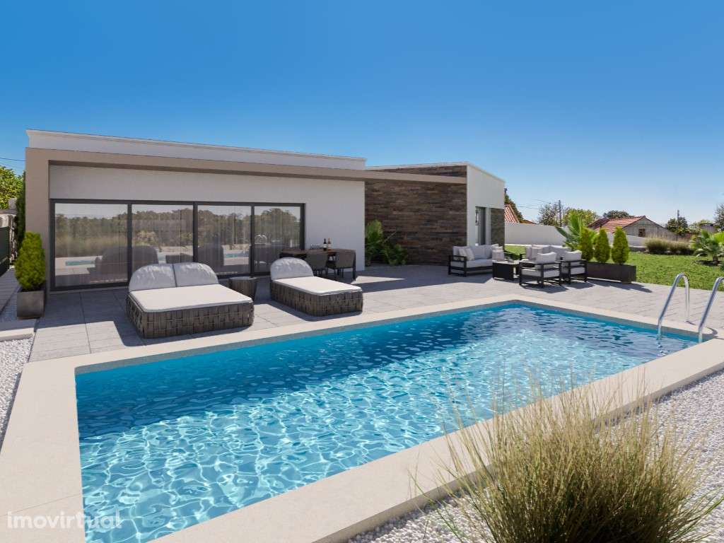 Moradia térrea de 4 Quartos com Jardim, Piscina e Garagem na Serra ... - Grande imagem: 2/36