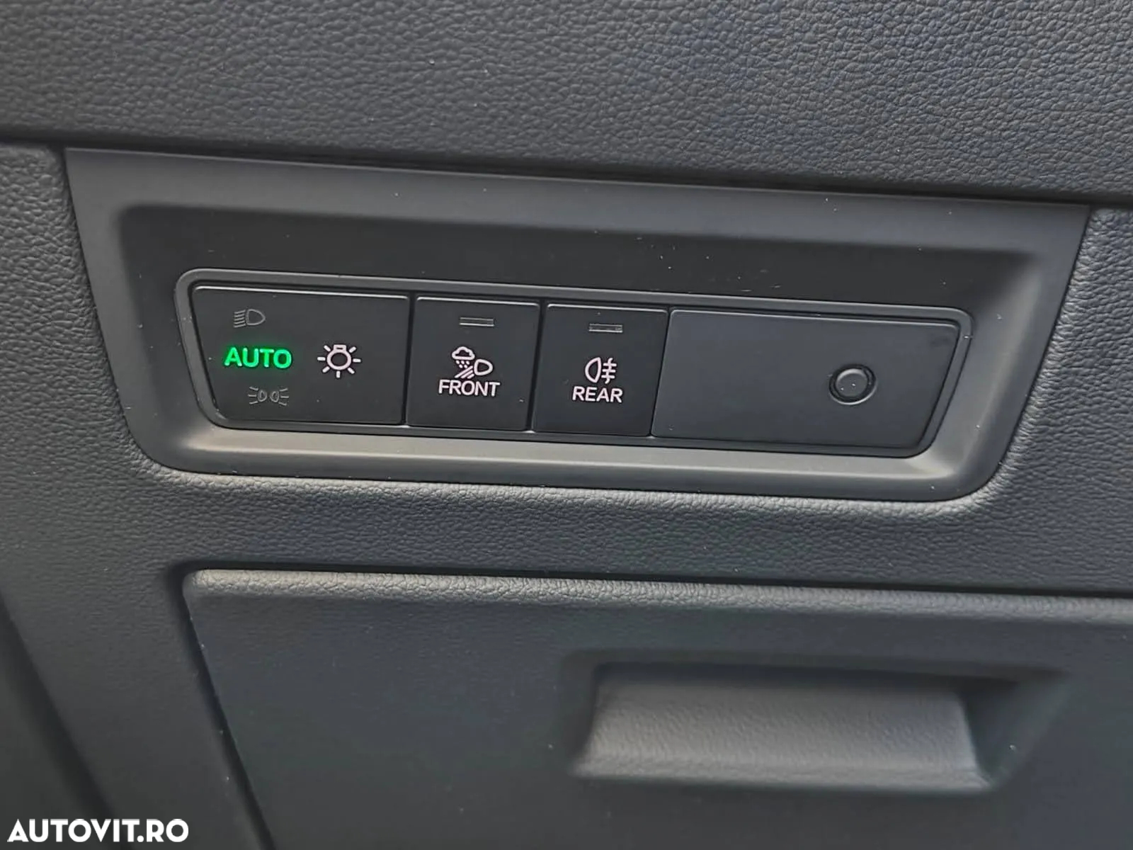 Volkswagen Touareg V6 TDI 4MOTION Style - 23